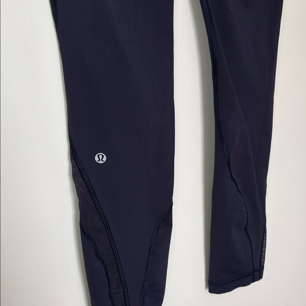 Lululemon Invigorate 7/8 Tight Midnight Navy size 8 - Picture 9 of 9